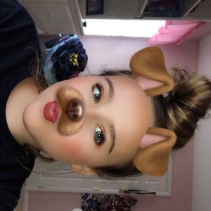 Meet your Posher, Ally